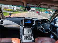 https://riyasewana.com/uploads/toyota-toyota-land-2675453764.jpg