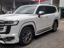 https://riyasewana.com/uploads/toyota-toyota-land-27855284992.jpg