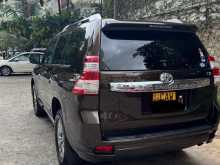 https://riyasewana.com/uploads/toyota-toyota-land-31155339505.jpg