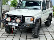 Toyota LAND CRUISER 2014 SUV