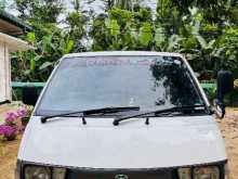 Toyota Lotto CR27 1995 Van