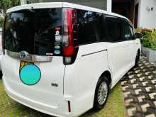 https://riyasewana.com/uploads/toyota-toyota-noah-1013482422212.jpg