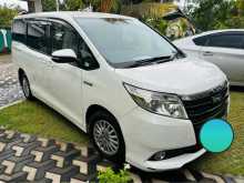https://riyasewana.com/uploads/toyota-toyota-noah-66574622872.jpg