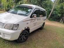 Toyota Noah 2006 Motorbike