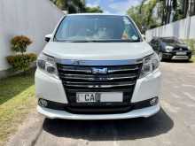 Toyota Noah 2014 Van