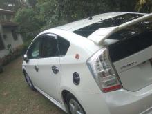 https://riyasewana.com/uploads/toyota-toyota-pirus-71716456316.jpg