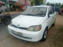 Toyota Platz 2000 Car