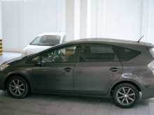Toyota Prius Alpha 2013 Car
