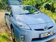 Toyota PRIUS 3rd Generation 2011 Car