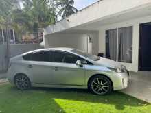 https://riyasewana.com/uploads/toyota-toyota-prius-2013-219303912392.jpg