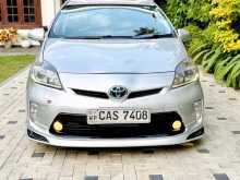 Toyota Prius S Grade 2013 Car