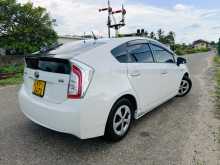 Toyota Prius S LED 2013 Car