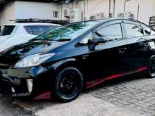 Toyota Prius S LED Anniversary 2014 Car