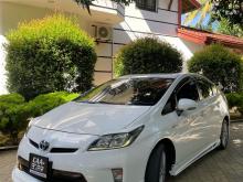 Toyota Prius S LED 2014 Car