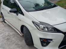 Toyota Prius GS SPORTS 2012 Car