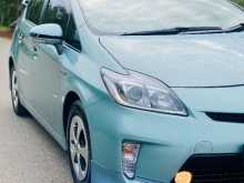 Toyota Prius S Limited 2013 Car