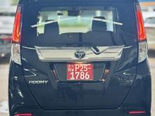 https://riyasewana.com/uploads/toyota-toyota-roomy-12007566926.jpg