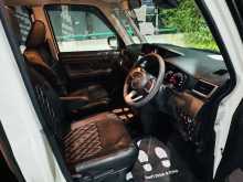 https://riyasewana.com/uploads/toyota-toyota-roomy-2023-37523912772.jpg