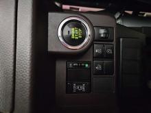 https://riyasewana.com/uploads/toyota-toyota-roomy-231018036456.jpg