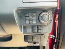 https://riyasewana.com/uploads/toyota-toyota-roomy-25160503945.jpg
