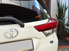 https://riyasewana.com/uploads/toyota-toyota-rush-2018-1213063113003.jpg