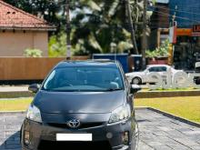 Toyota Prius G Touring 2010 Car