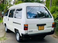 https://riyasewana.com/uploads/toyota-toyota-townace-141008056585.jpg