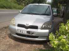 Toyota VITZ 2002 Car