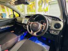https://riyasewana.com/uploads/toyota-toyota-vitz-2016-285433512133.jpg