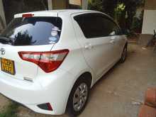 https://riyasewana.com/uploads/toyota-toyota-vitz-2018-1414445812632.jpg
