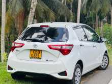 https://riyasewana.com/uploads/toyota-toyota-vitz-2018-1615014712573.jpg