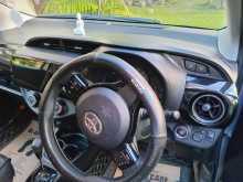 https://riyasewana.com/uploads/toyota-toyota-vitz-2018-2410595912824.jpg
