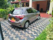 https://riyasewana.com/uploads/toyota-toyota-vitz-2018-613182012422.jpg