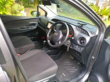 https://riyasewana.com/uploads/toyota-toyota-vitz-208024017065.jpg