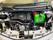 https://riyasewana.com/uploads/toyota-toyota-vitz-2220572817795.jpg