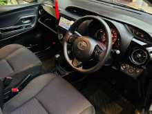 https://riyasewana.com/uploads/toyota-toyota-vitz-2616035522743.jpg