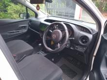 https://riyasewana.com/uploads/toyota-toyota-vitz-2622493717504.jpg