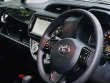 https://riyasewana.com/uploads/toyota-toyota-vitz-2712494622723.jpg