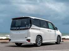 https://riyasewana.com/uploads/toyota-toyota-voxy-11144344222.jpg
