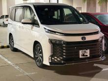 Toyota Voxy SZ 2025 Van