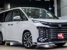 Toyota TOYOTA VOXY SZ FULLY LOADED 2025 Van