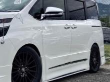 Toyota Voxy 2014 Van