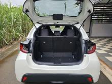 https://riyasewana.com/uploads/toyota-toyota-yaris-120042417586.jpg