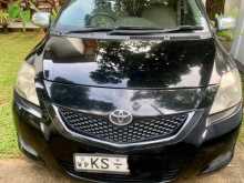 Toyota YARIS 2011 Car
