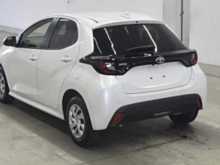 https://riyasewana.com/uploads/toyota-toyota-yaris-2023-1215230012872.jpg