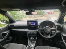 https://riyasewana.com/uploads/toyota-toyota-yaris-2765449595.jpg