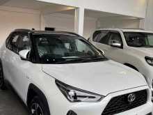 Toyota Yaris Cross Premium 2025 SUV
