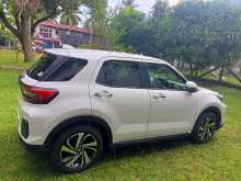 https://riyasewana.com/uploads/toyota-toyota-z-2024-3114092012382.jpg