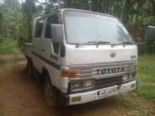 https://riyasewana.com/uploads/toyota-toyoto-1990-118220512292.jpg