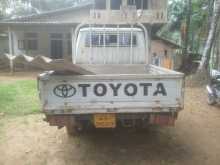 https://riyasewana.com/uploads/toyota-toyoto-1990-616482212503.jpg